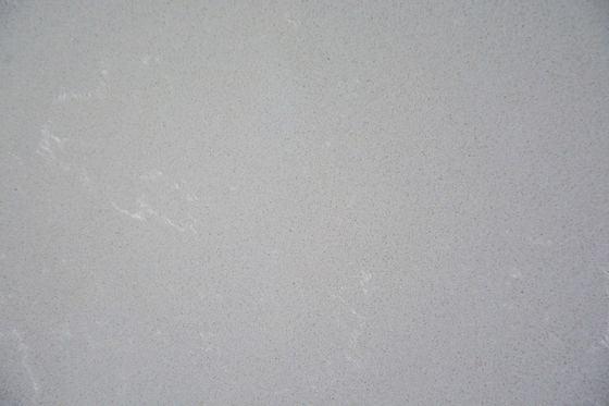 หินควอตซ์ Carrara บนเคาน์เตอร์ครัว